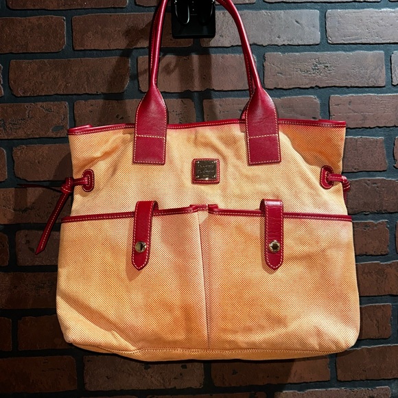 Dooney & Bourke Handbags - Dooney & Bourke June bag